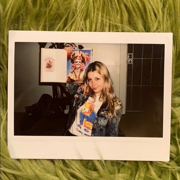 Meet your Posher, Cora - Picture 2 of 3